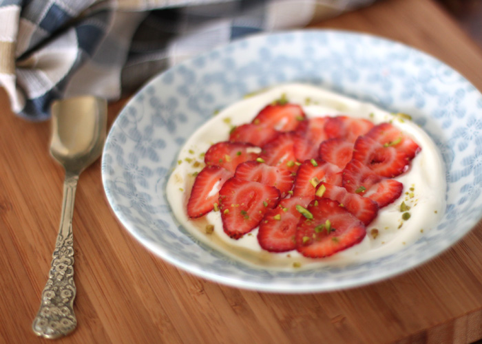Yoghurt Strawberry Parfait